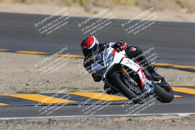 media/Oct-08-2022-SoCal Trackdays (Sat) [[1fc3beec89]]/Turn 10 (945am)/